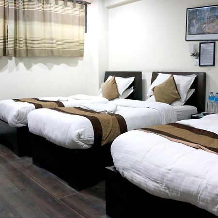 Alpine Hotel & Apartment Kathmandu Bagian luar foto
