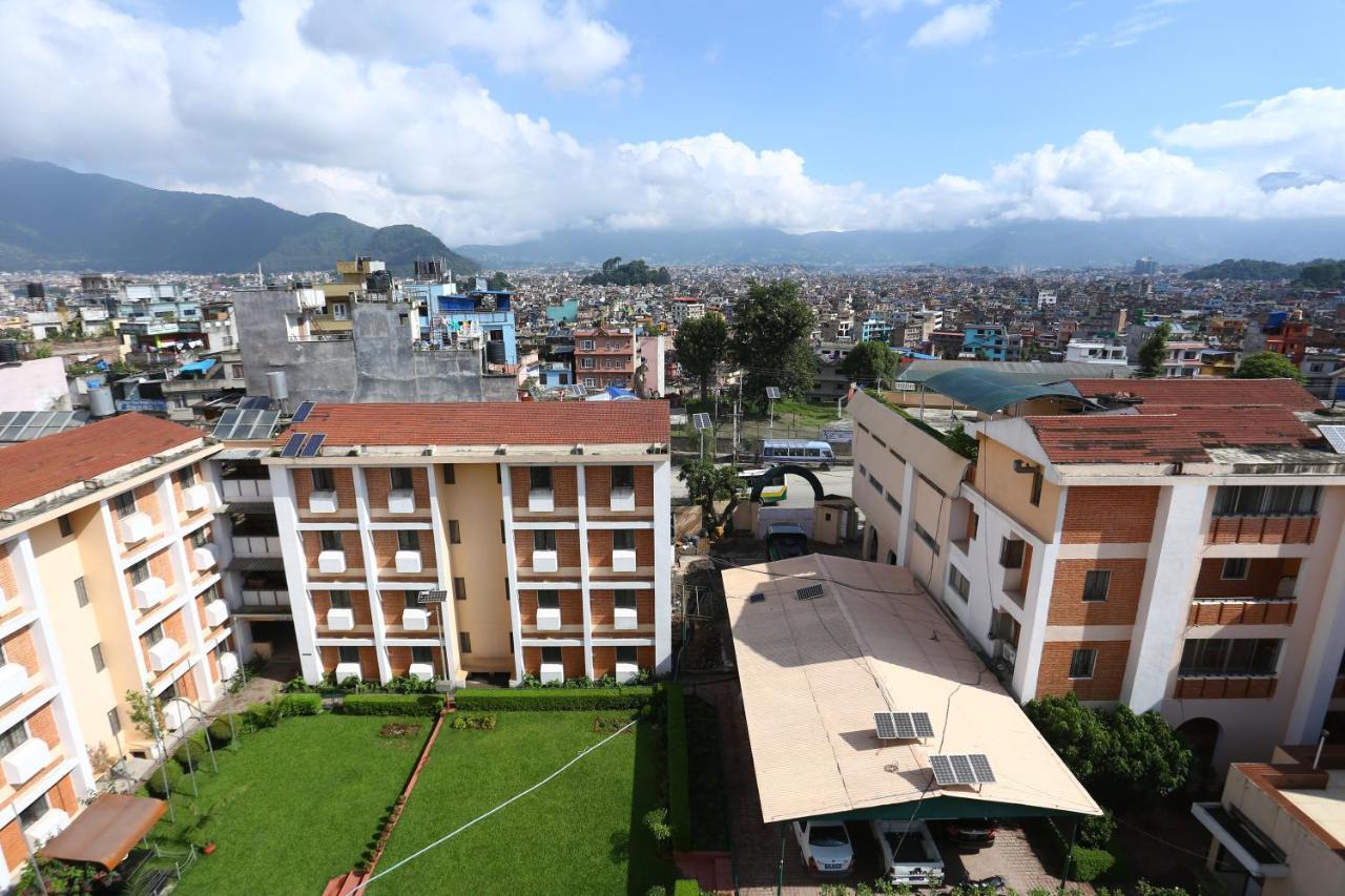 Alpine Hotel & Apartment Kathmandu Bagian luar foto