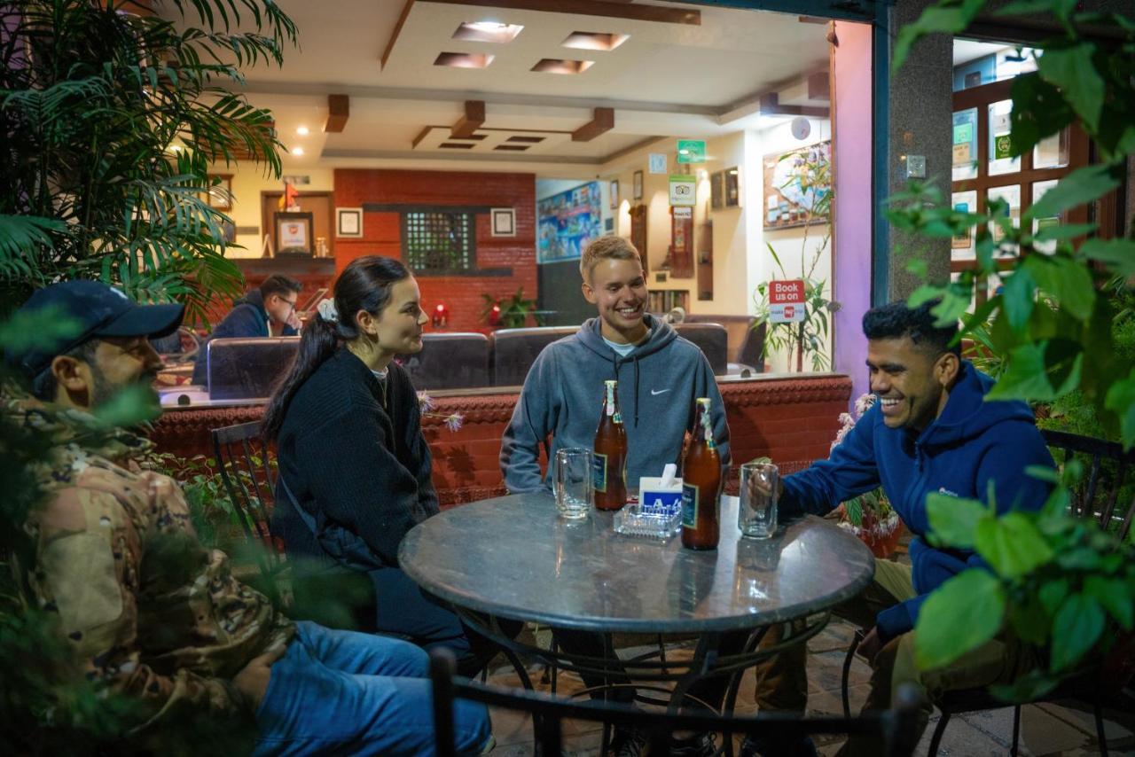 Alpine Hotel & Apartment Kathmandu Bagian luar foto